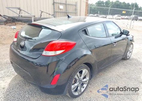 2016 Hyundai Veloster z USA, uszkodzony, nr VIN KMHTC6AD0GU255061